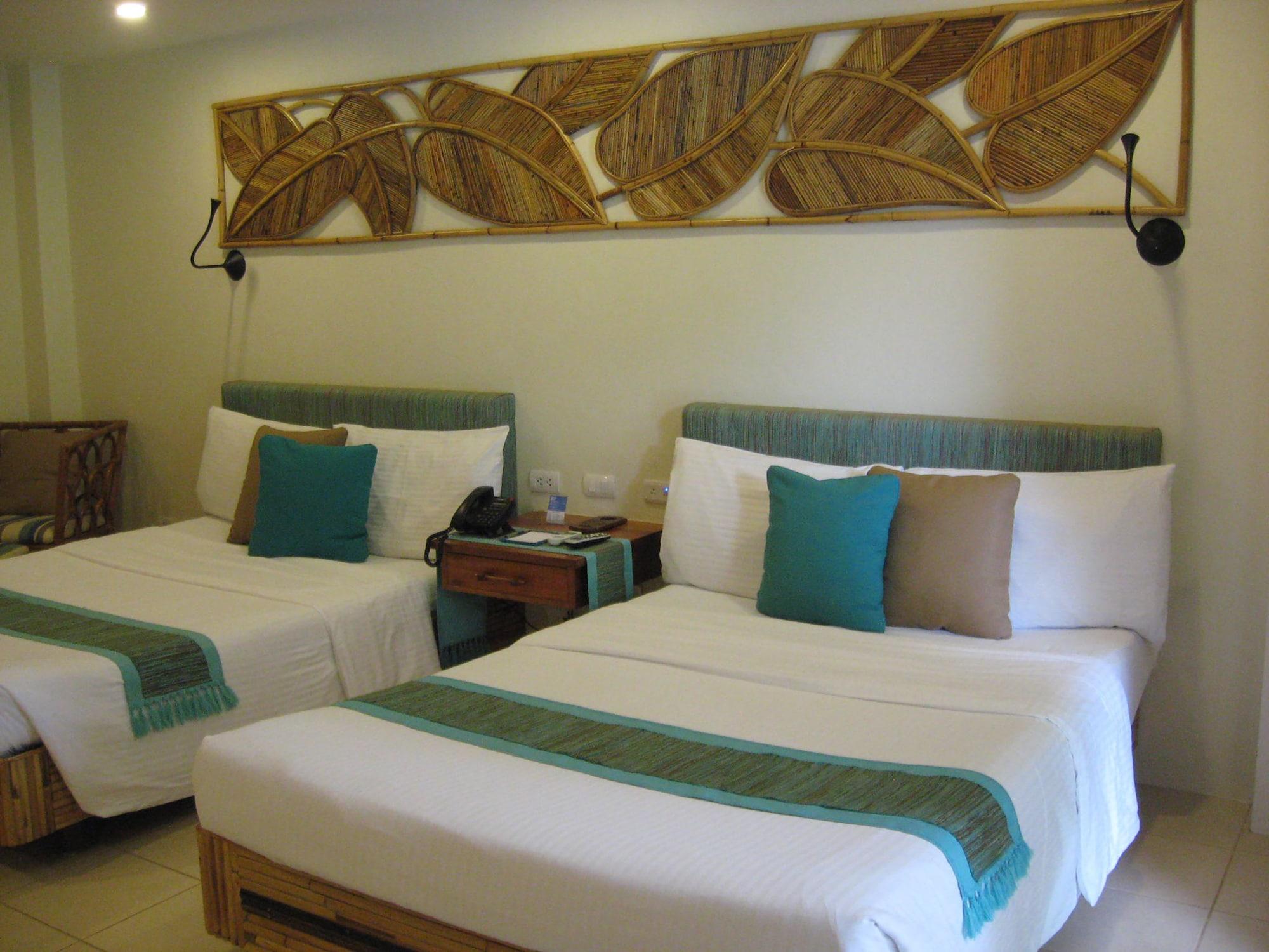 Bluewater Maribago Beach Resort Lapu-Lapu City Exterior foto